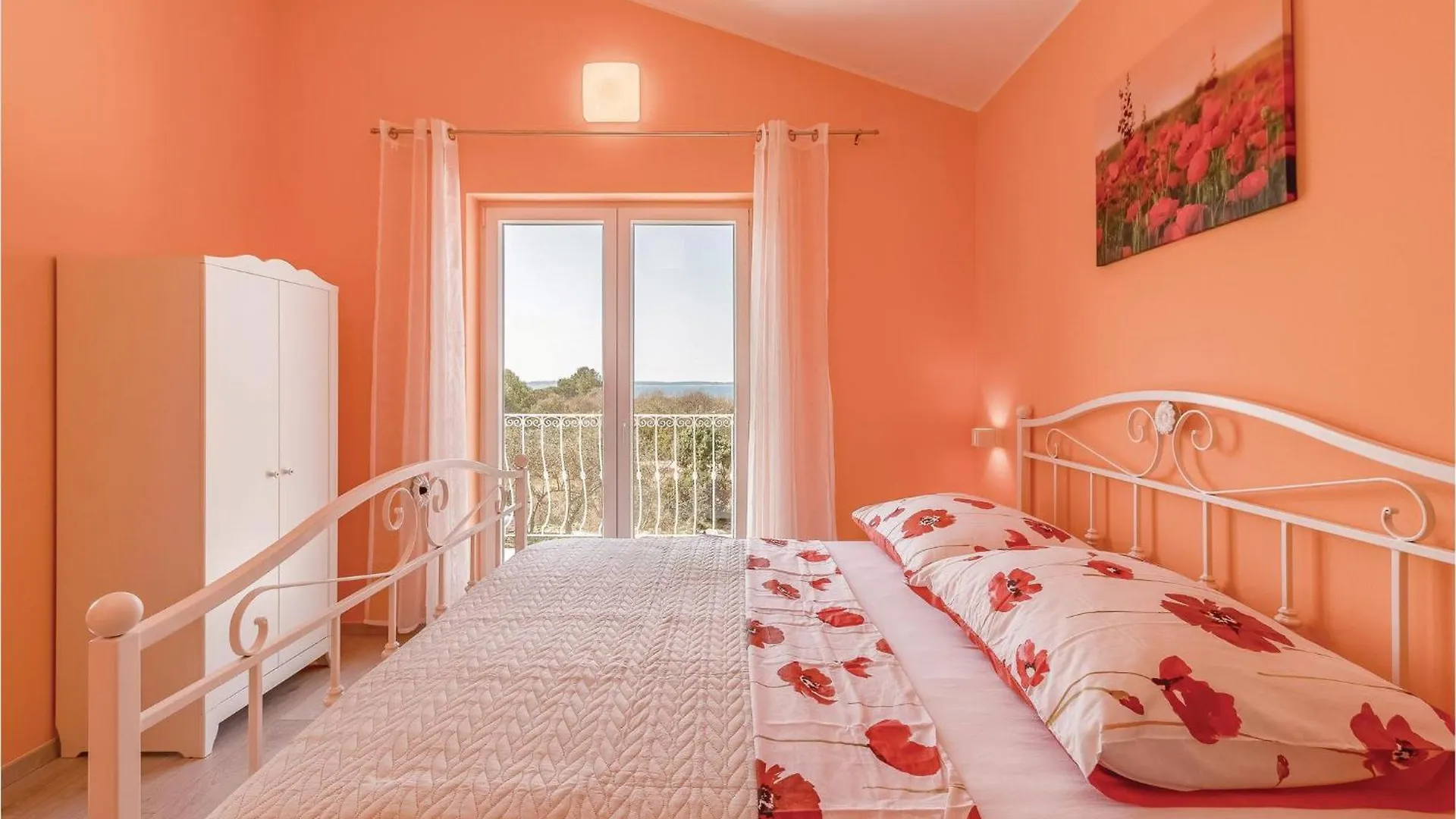 Beautiful Home In Vodnjan With Kitchen