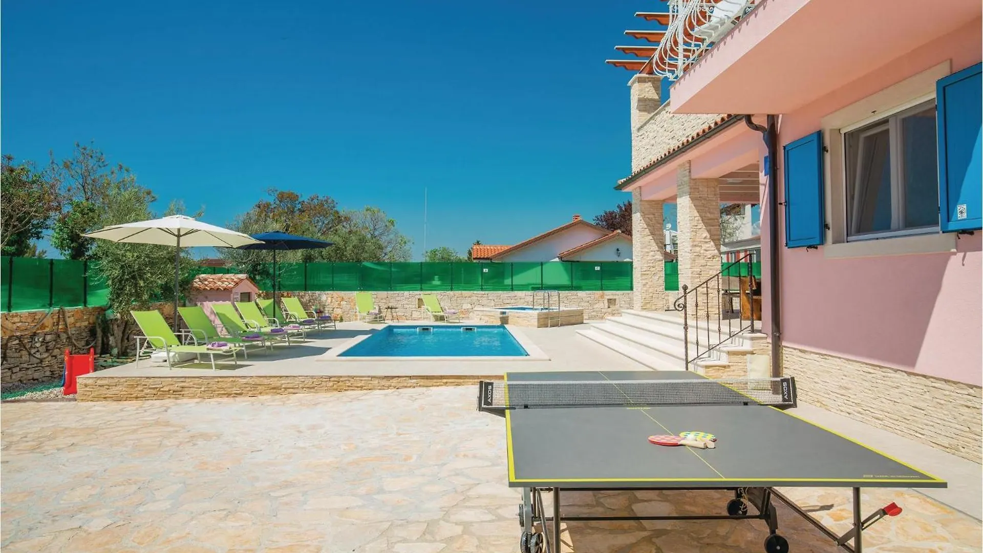 Beautiful Home In Vodnjan With Kitchen Holiday home