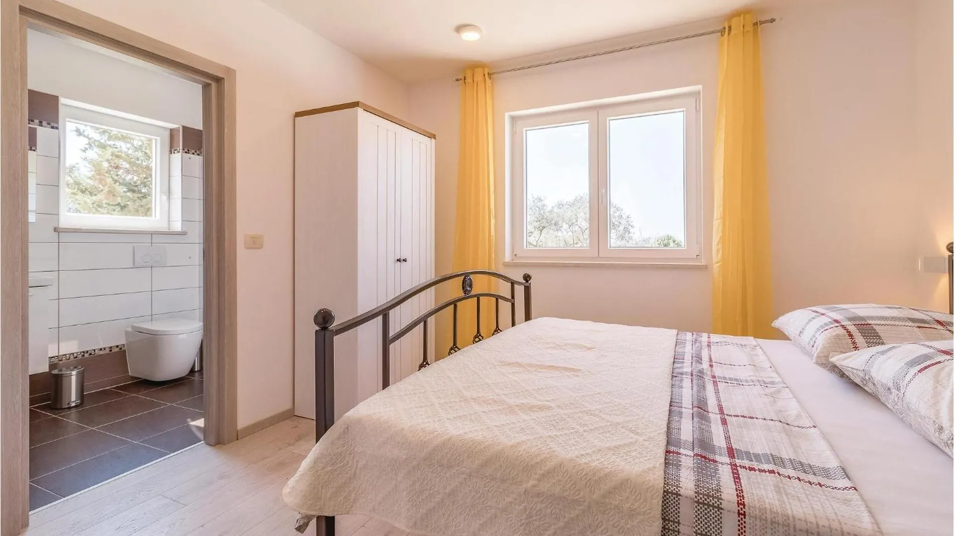 Holiday home Beautiful Home In Vodnjan With Kitchen