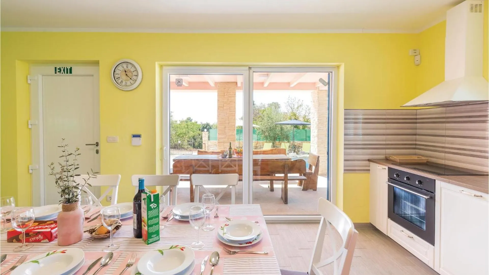 Beautiful Home In Vodnjan With Kitchen